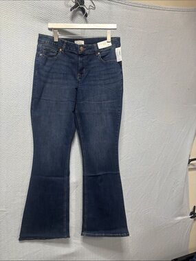 Maurice’s 12 long flare jeans NWT